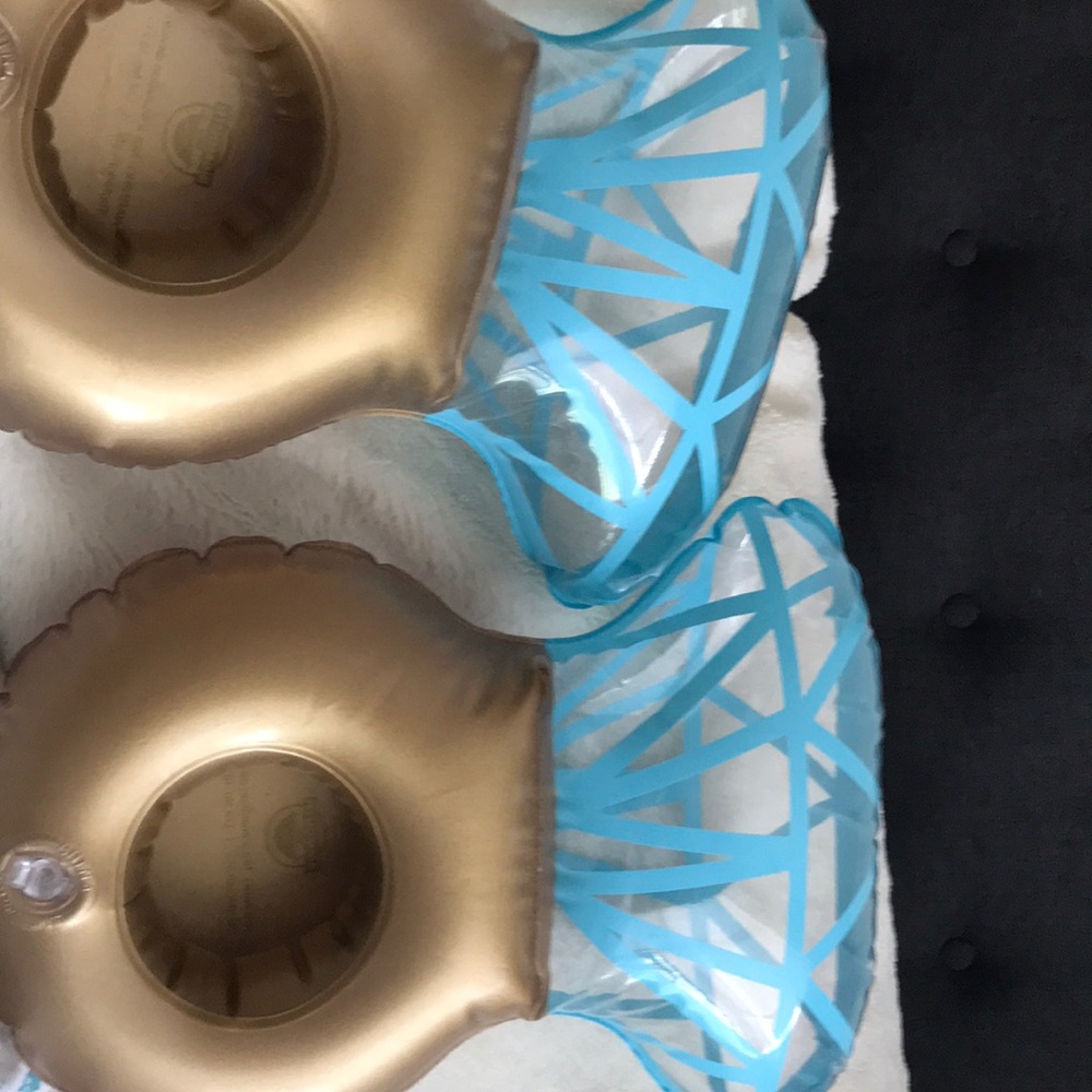 Pool accessory - Picture 2 of 3